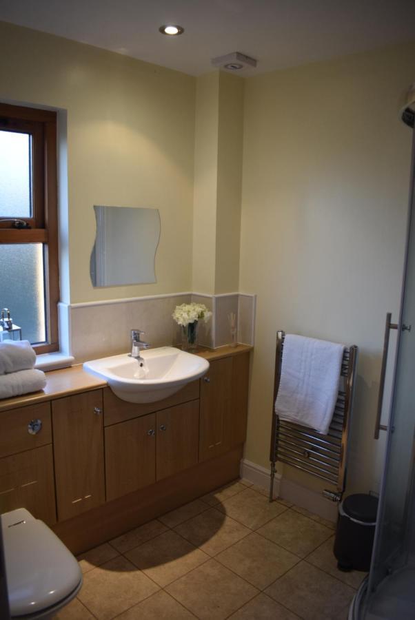 Kelpies Serviced Apartments Kavanagh- 5 Bedrooms 巴斯盖特 外观 照片