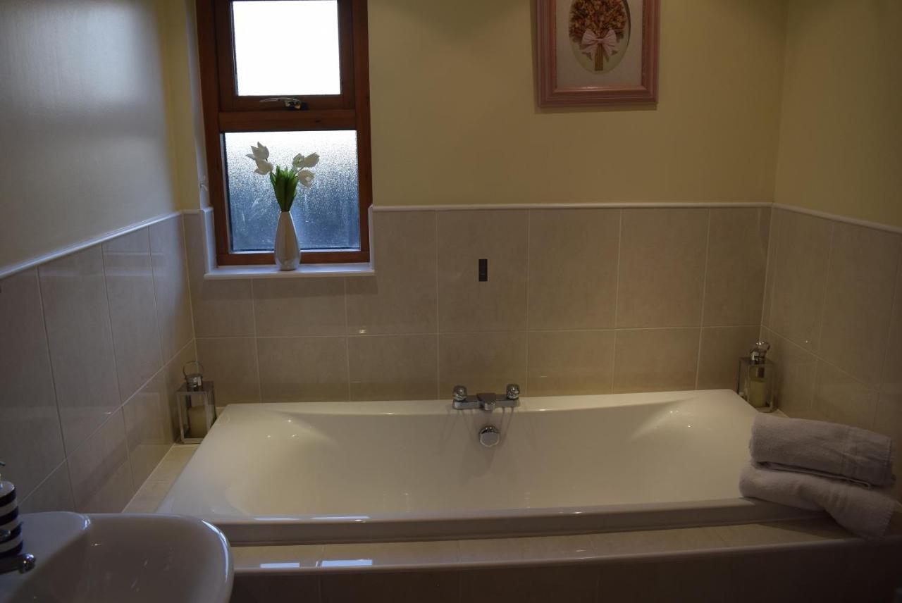 Kelpies Serviced Apartments Kavanagh- 5 Bedrooms 巴斯盖特 外观 照片